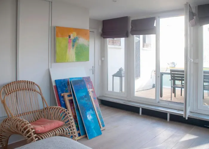 Cosy With Balcony In The Heart Of Apartamento París