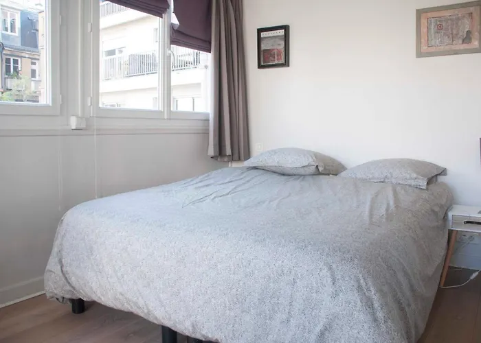 Apartamento Cosy With Balcony In The Heart Of