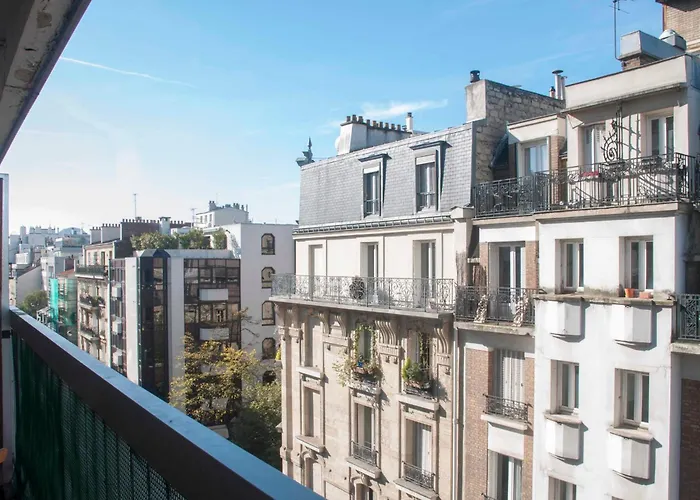 Cosy With Balcony In The Heart Of Apartamento *